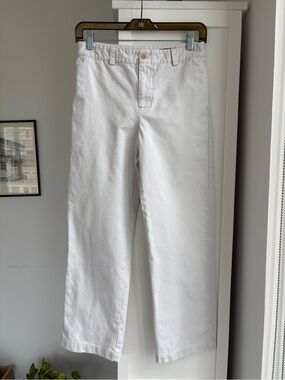 Vineyard Vines Boys Adjustable Khakis Size 14
Preppy, Classic, Timeless